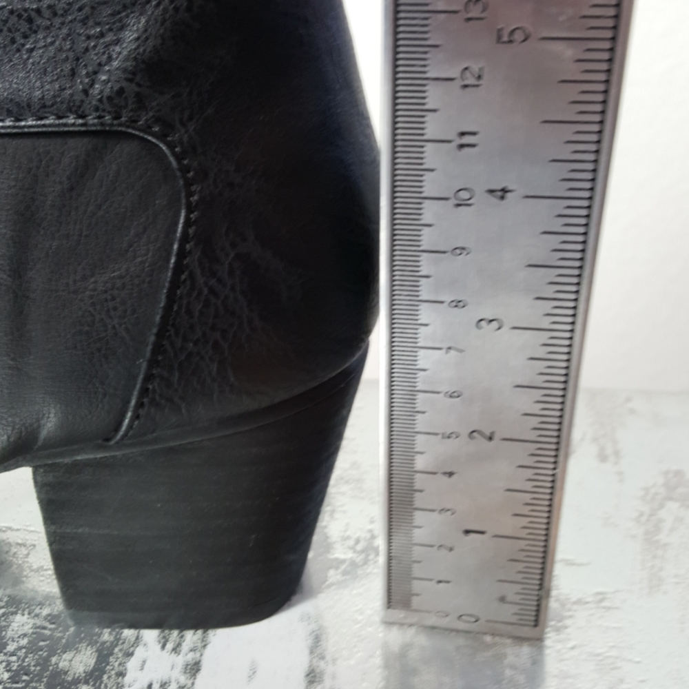 AEO black booties size 9 - Picture 5 of 6
